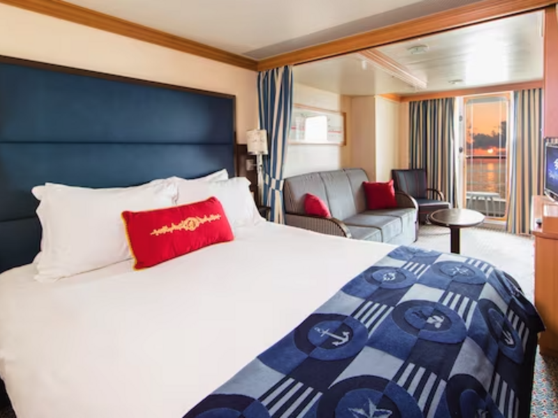 Deluxe Family Oceanview Stateroom with Verandah